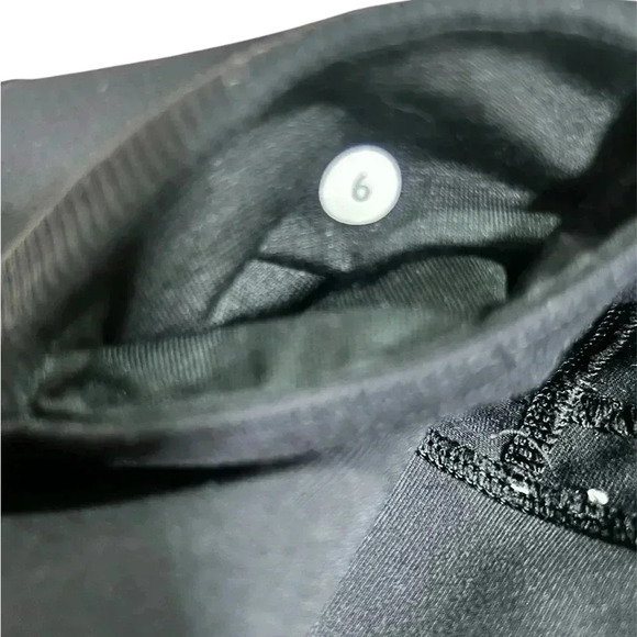 Lululemon Black Cropped Leggings - Picture 3 of 3